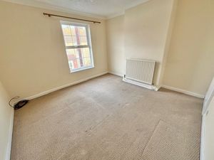 Bedroom- click for photo gallery